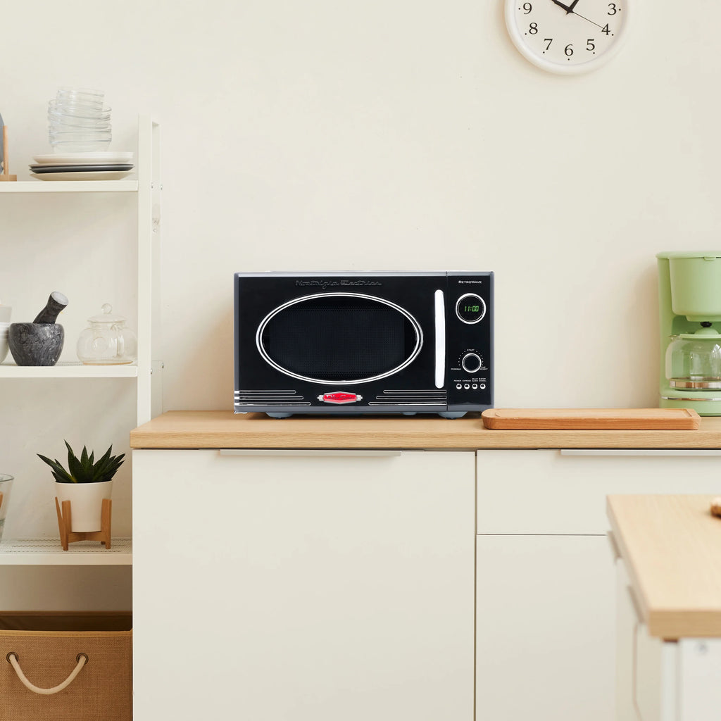 Nostalgia Retro 0.9 Cu Ft 800W Vintage Countertop Microwave (Black)