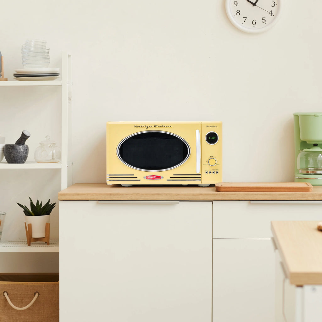 Nostalgia Retro 0.9 Cu Ft 800W Countertop Microwave Oven (Yellow)